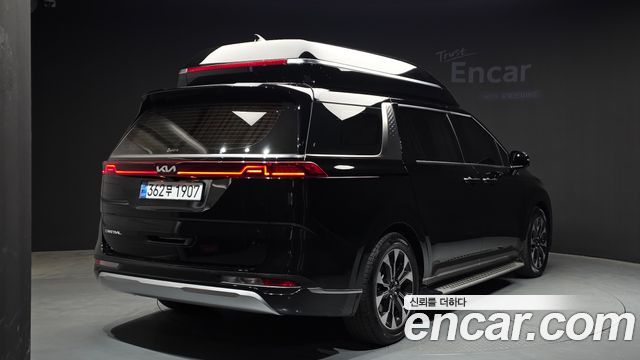 Kia Carnival 4-го поколения 9-Seater Hi-Limousine Signature - фото 1