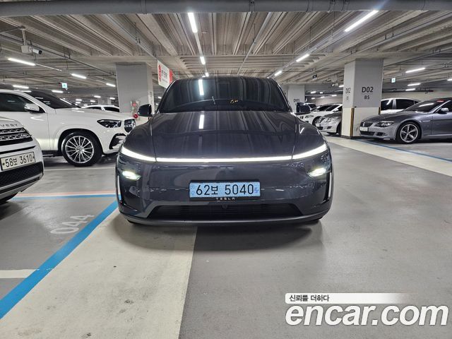 Tesla Model Y RWD - фото 0