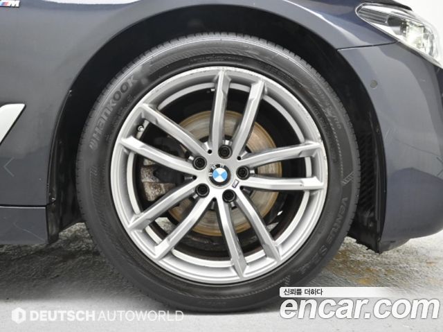 BMW 5-Series G30 520d M Sport Package Plus - фото 4
