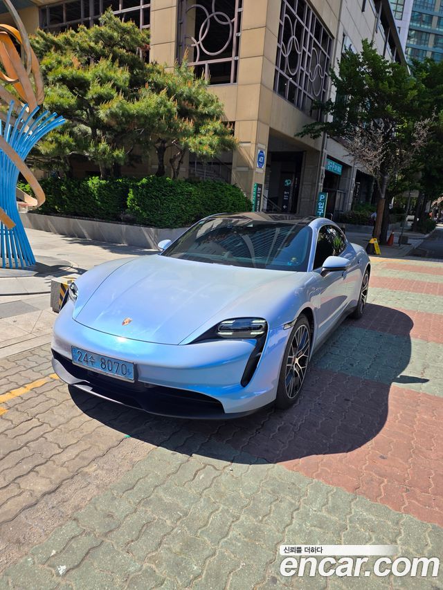 Porsche Taycan 4S - фото 0