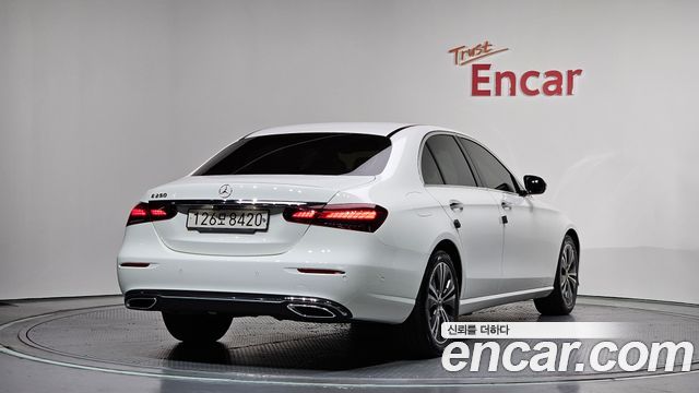 Mercedes-Benz E-Class W213 E250 Avantgarde - фото 1
