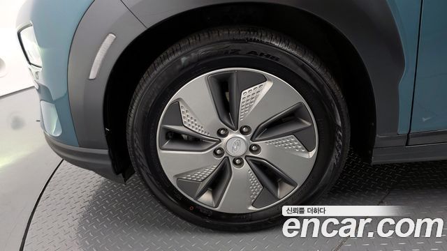 Hyundai Kona Premium - фото 4