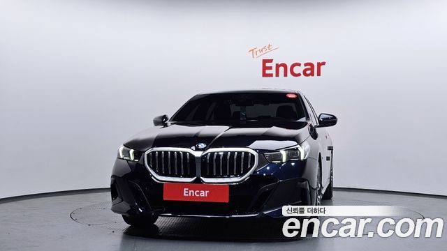 BMW 5-Series G60 520i M Sport - фото 2