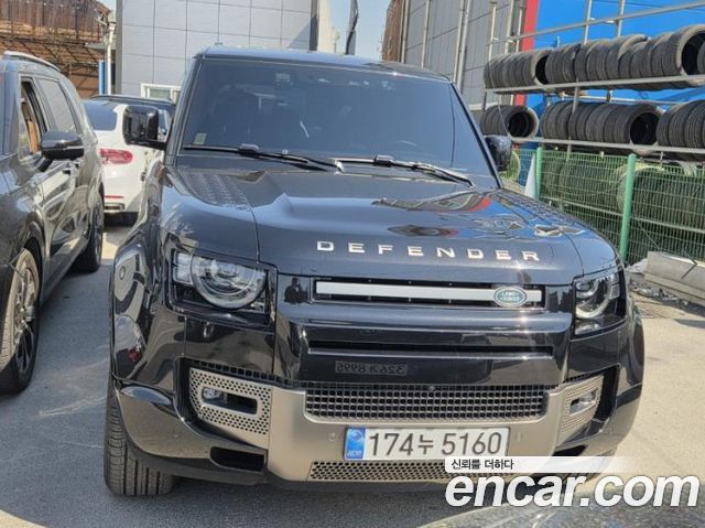 Land Rover Defender L663 110 D300 X-Dynamic HSE - фото 0