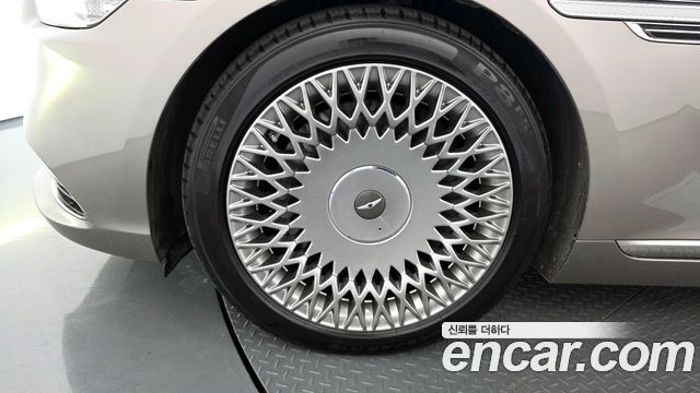 Genesis G90 5.0 AWD Prestige - фото 4