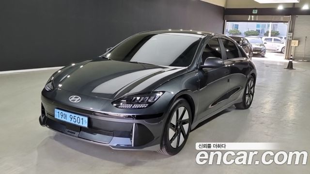 Hyundai Ioniq6 Long Range AWD E-Lite - фото 0