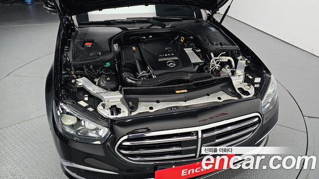 Mercedes-Benz E-Class W213 E300e 4MATIC Exclusive - фото 4
