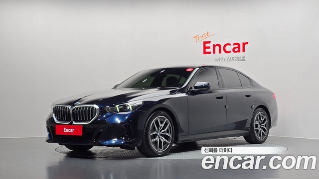 BMW 5-Series G60 520i M Sport - фото 0