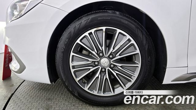 Hyundai Grandeur IG, гибрид Exclusive - фото 4