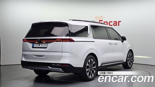 Kia Carnival 4-го поколения 9-Seater Signature - фото 1