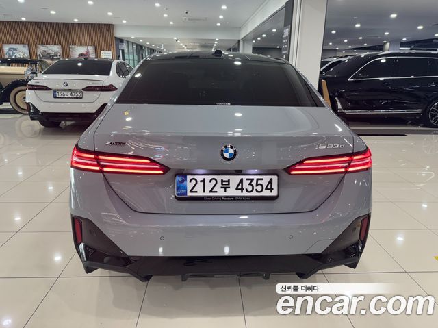 BMW 5-Series G60 523d xDrive M Sport - фото 3