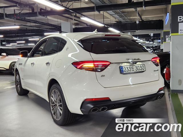 Maserati Levante 3.0 AWD GranSport - фото 4