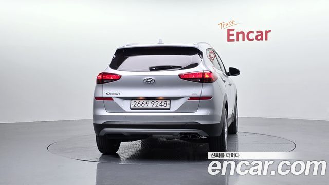 Hyundai Tucson Совершенно новый Diesel 2.0 4WD Modern - фото 3