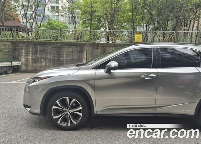 Lexus RX 4-го поколения Executive - фото 2