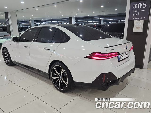 BMW 5-Series G60 530i xDrive M Sport Pro Special Edition - фото 1