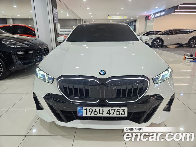 BMW 5-Series G60 530i xDrive M Sport Pro Special Edition - фото 2