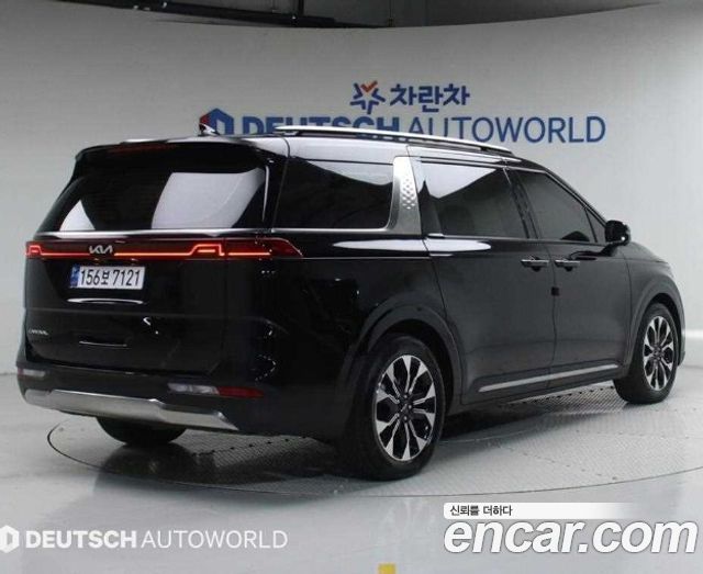 Kia Carnival 4-го поколения 9-Seater Noblesse - фото 1