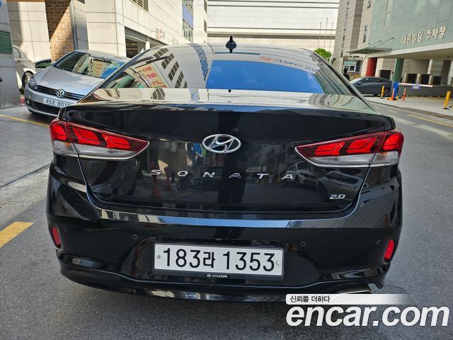 Hyundai Sonata 2.0 Style - фото 1