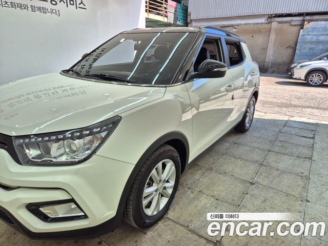 SsangYong Tivoli VX 2WD - фото 1