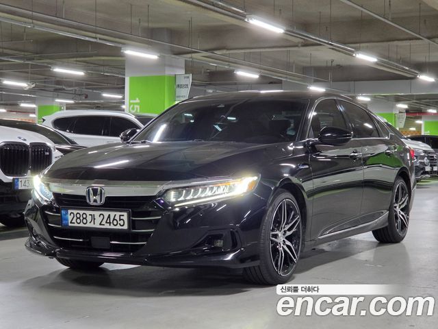 Honda Accord 10-го поколения 2.0 Hybrid Touring - фото 0
