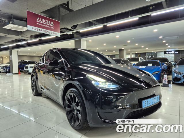 Tesla Model Y RWD - фото 2