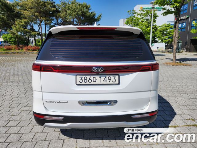 Kia Carnival 4-го поколения 9-Seater Prestige - фото 3