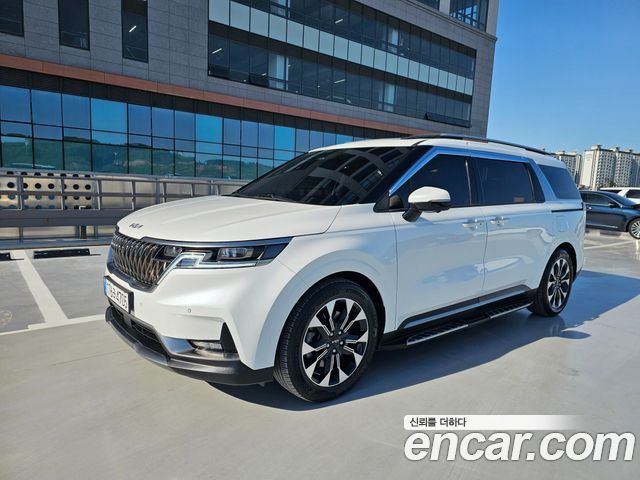 Kia Carnival 4-го поколения 9-Seater Signature - фото 0