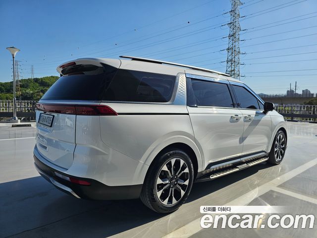 Kia Carnival 4-го поколения 9-Seater Signature - фото 1