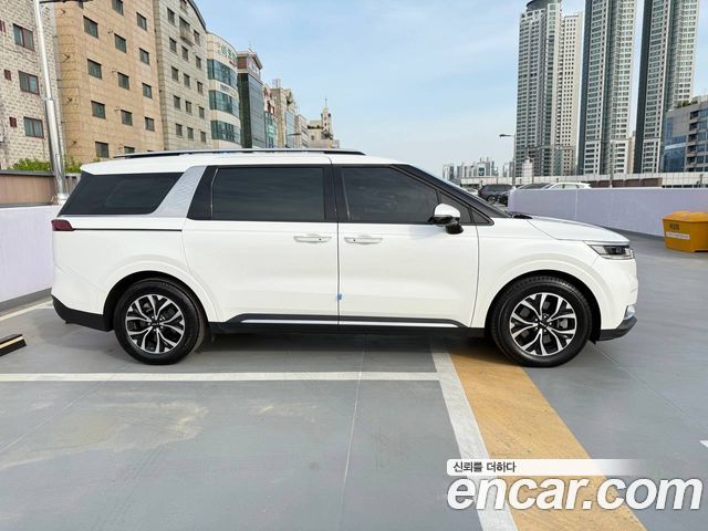 Kia Carnival 4-го поколения 9-Seater Signature - фото 3