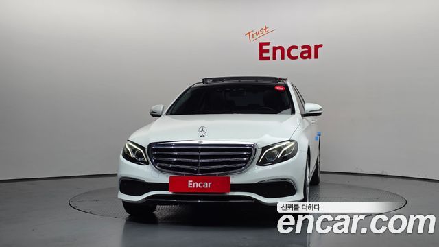 Mercedes-Benz E-Class W213 E300 Exclusive - фото 2