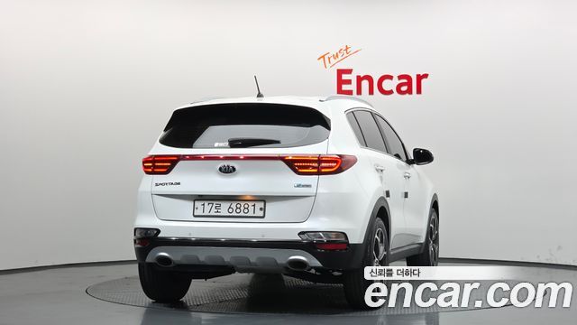 Kia Sportage Diesel 2.0 2WD Noblesse - фото 3