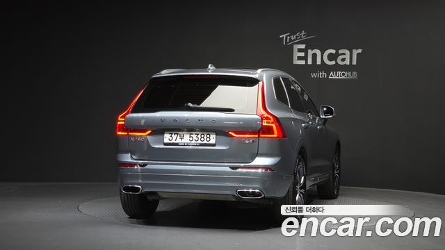 Volvo XC60 2-го поколения T6 Inscription - фото 3