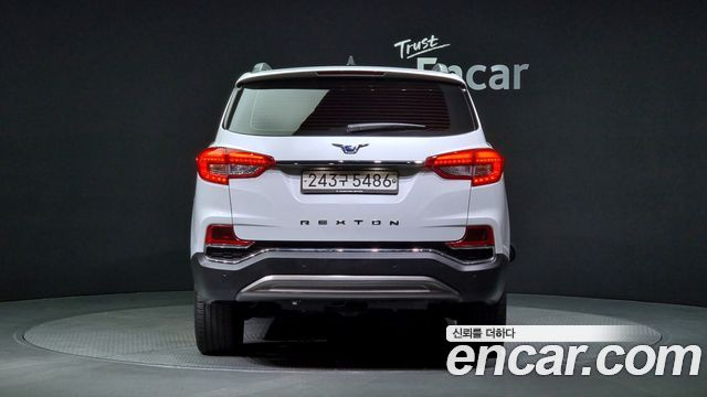 SsangYong Rexton G4 Diesel 2.2 4WD White Edition - фото 3