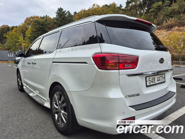 Kia Carnival Новый 9-Seater Noblesse Special - фото 1