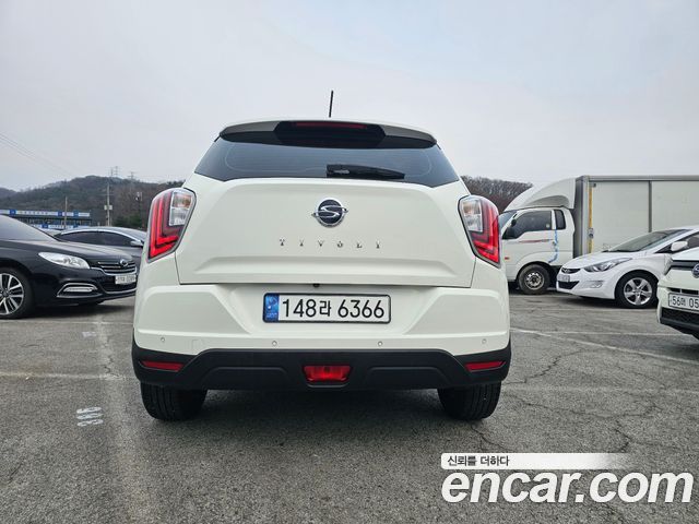 SsangYong Tivoli Gasoline 1.5 2WD V3 - фото 3