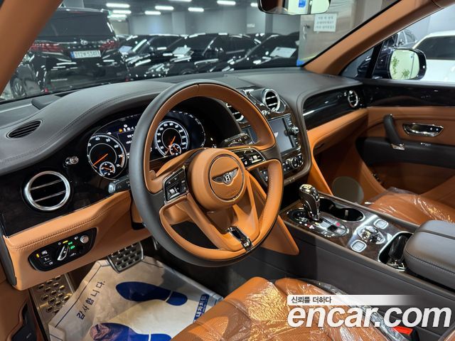 Bentley Bentayga 4.0 V8 - фото 3