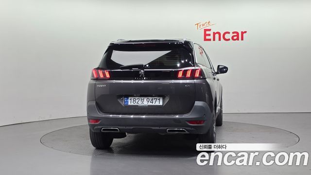 Peugeot 5008 2-го поколения 1.2 Pure Tech GT - фото 3
