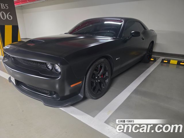 Dodge Challenger 5.7 - фото 1