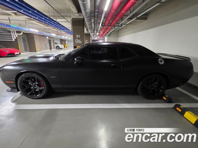 Dodge Challenger 5.7 - фото 4