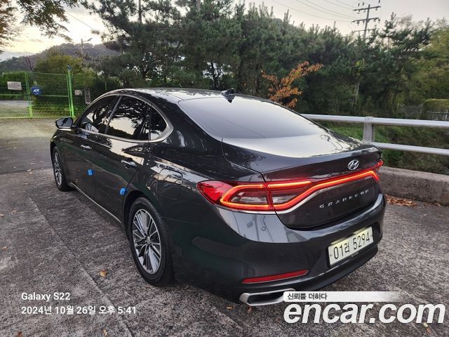 Hyundai Grandeur IG, гибрид Exclusive Special - фото 3