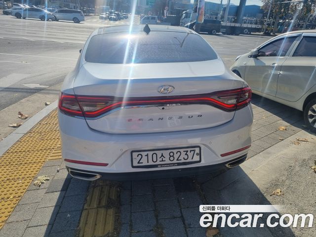 Hyundai Grandeur IG 3.0 LPi Modern (Rental Car) - фото 3