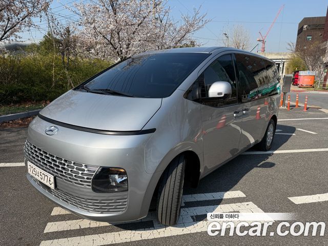 Hyundai Staria Tourer 11-Seater Modern - фото 0