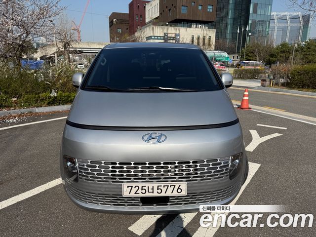 Hyundai Staria Tourer 11-Seater Modern - фото 1