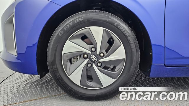 Hyundai Ioniq гибрид N - фото 4