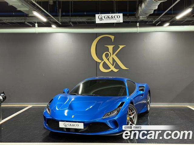 Ferrari F8 3.9 V8 - фото 1