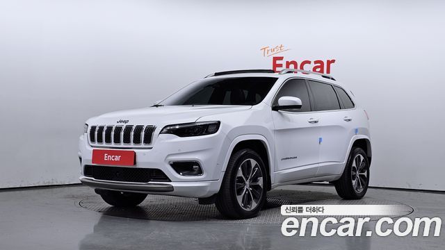 Jeep Cherokee KL 3.2 Overland AWD - фото 0