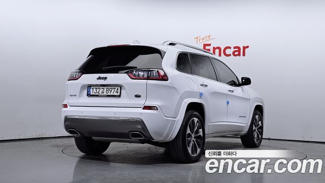 Jeep Cherokee KL 3.2 Overland AWD - фото 1
