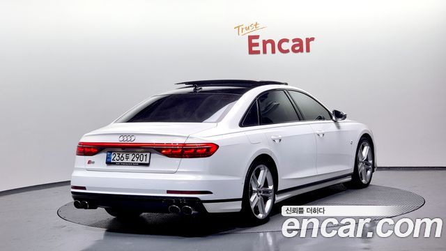 Audi S8 D5 4.0 TFSI Quattro LWB - фото 1