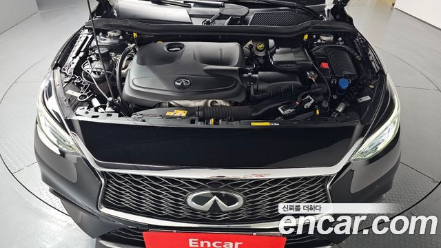Infiniti Q30 2.0 Cafe Teak - фото 4