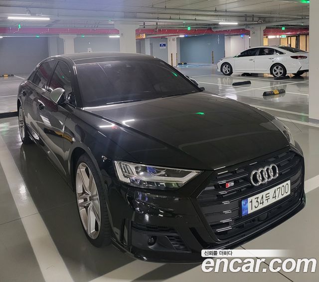 Audi S8 D5 4.0 TFSI Quattro LWB - фото 0
